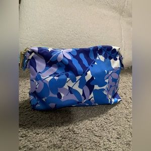 Estée Lauder NWOT Medium Size Blue Floral Makeup Bag